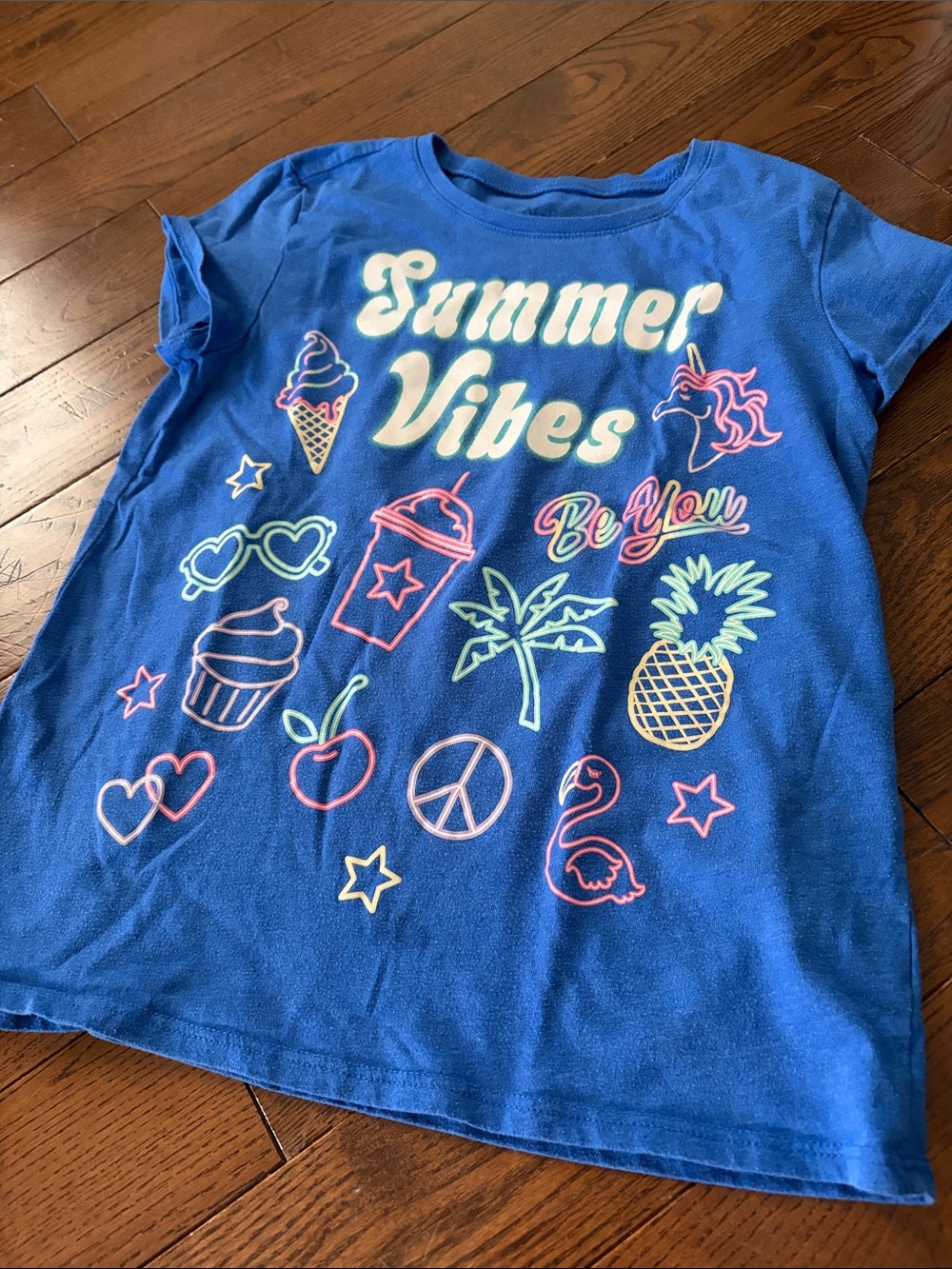 🔥 5/$25 - Girls' Blue "Summer Vibes" Graphic Tee - Be You